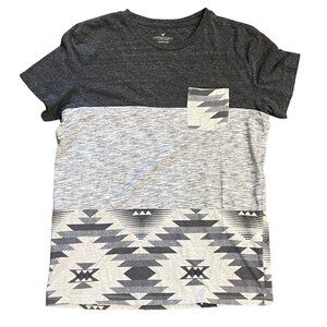 American Eagle Mens M Gray Aztec Short Sleeve Pocket TShirt Classic Fit Top